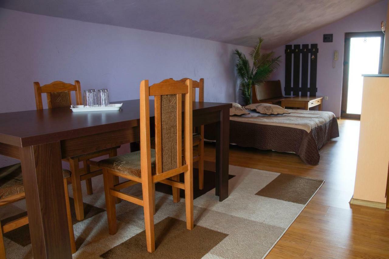 Pensiunea Nicol Hotel Valea Iasului Buitenkant foto