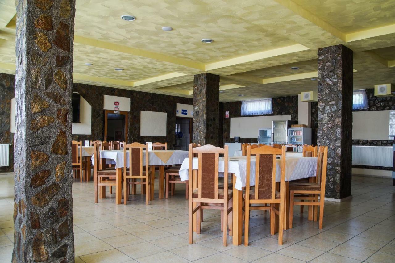 Pensiunea Nicol Hotel Valea Iasului Buitenkant foto